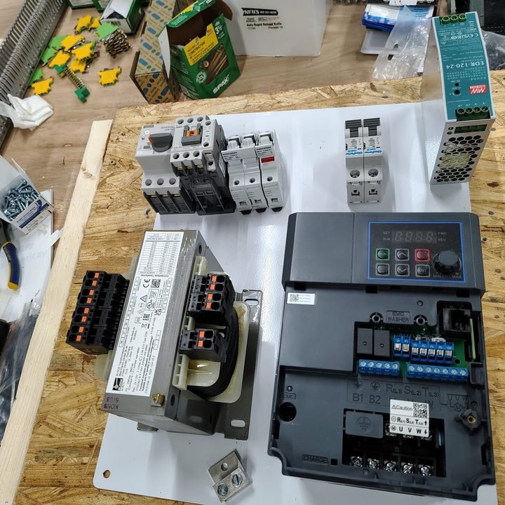 Component-level layout. Same instincts as a panel, three orders of magnitude smaller and far less forgiving of a lazy ground.
